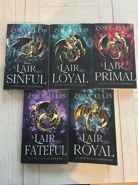 A Lair So Dragon Cover Book Set - Gold & Black